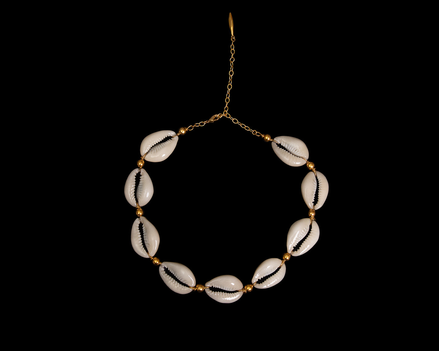 Shanga la dhahabu Choker