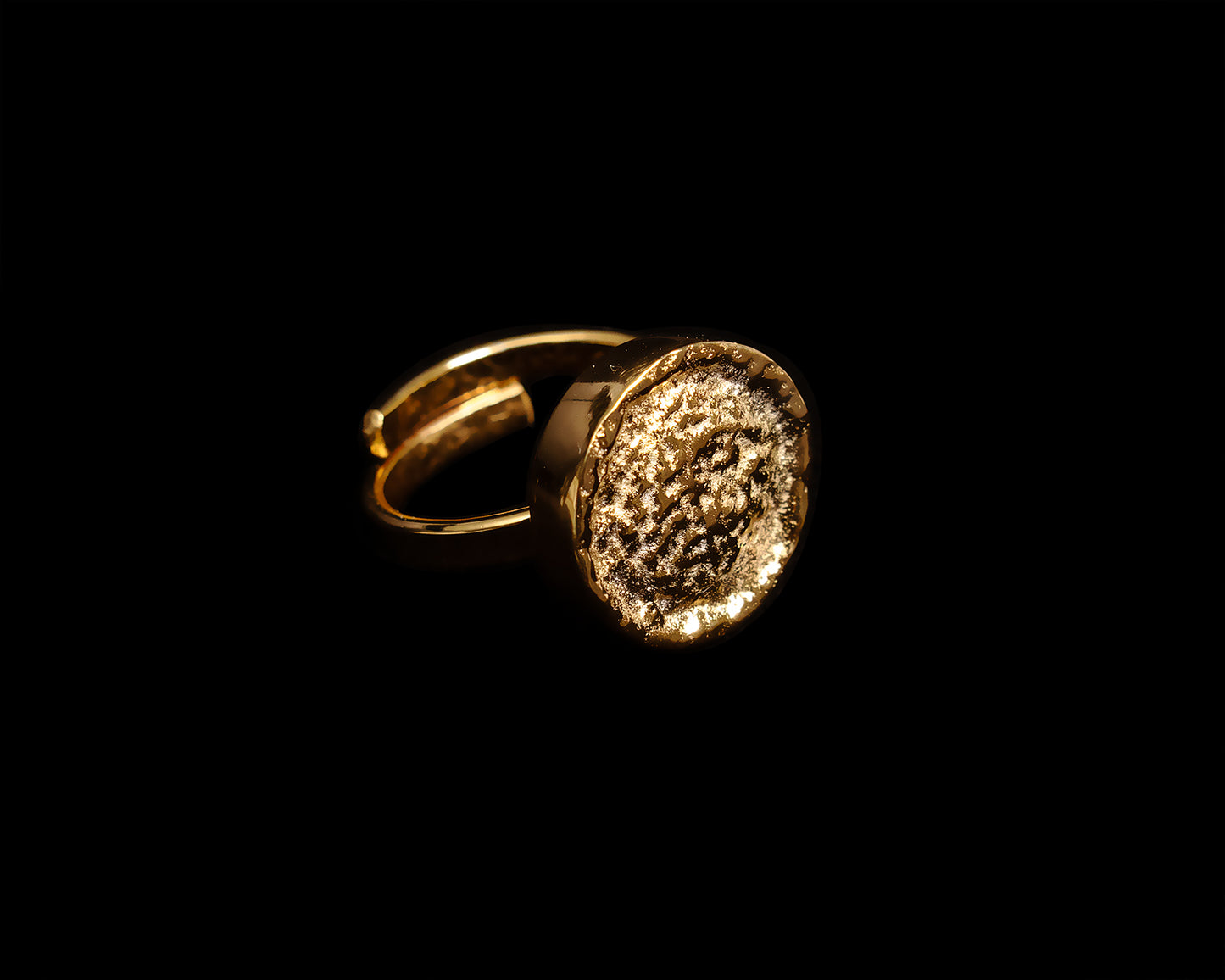 Mwamba Ndogo Ring