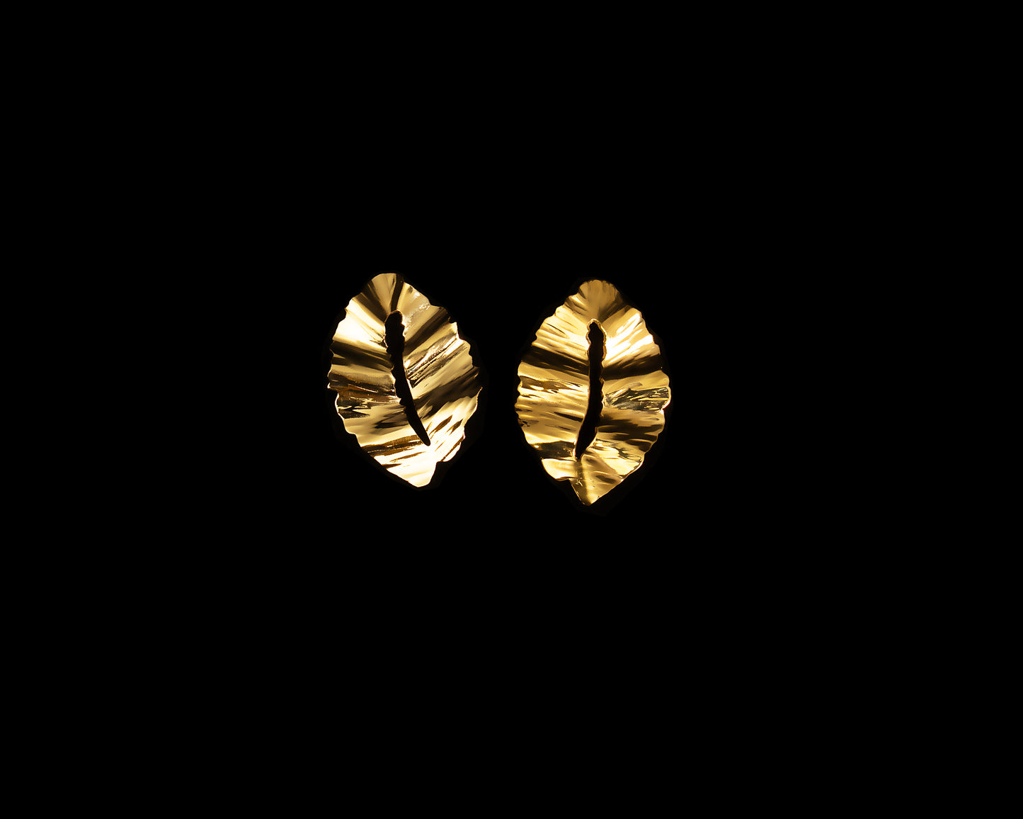 MANDULI DOGO EARRINGS