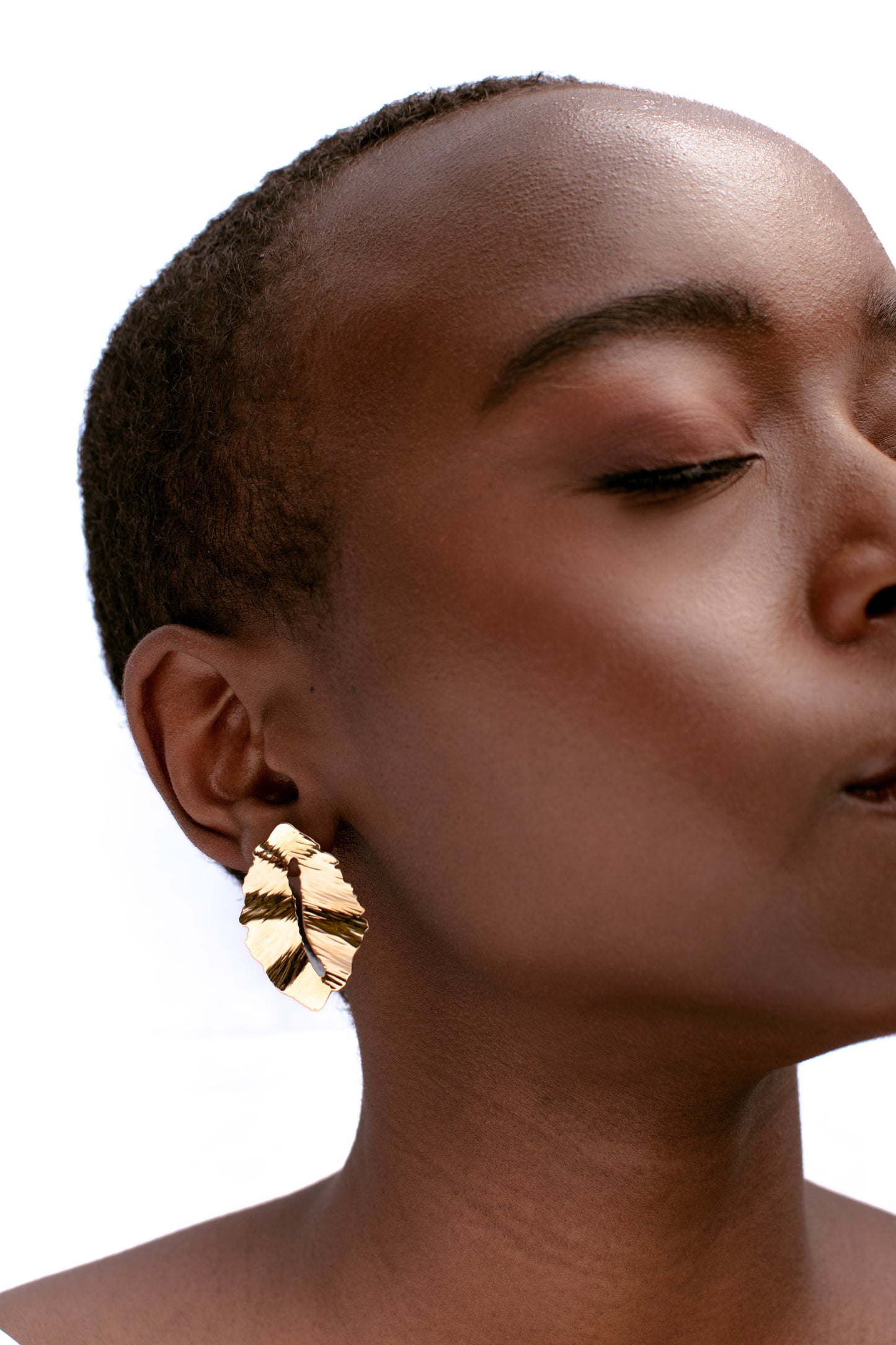 MANDULI DOGO EARRINGS